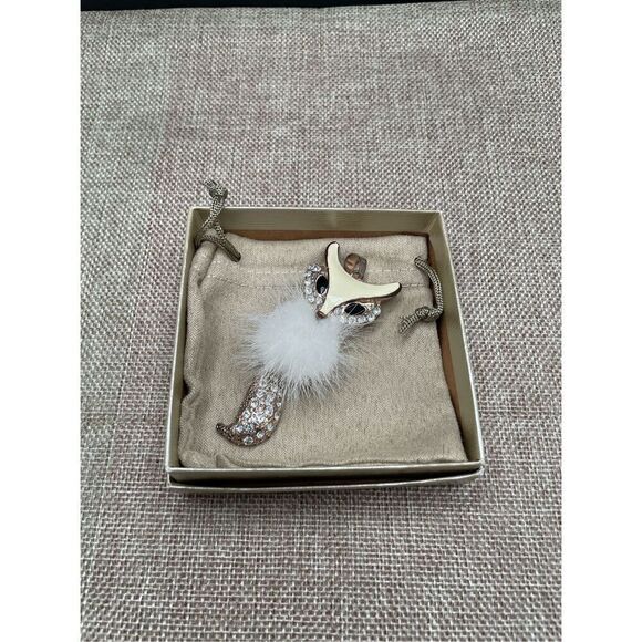 New Furry Fox Bling Pendant Foxy Cleopatra Crystals Gift Idea Collection Piece - Picture 1 of 10